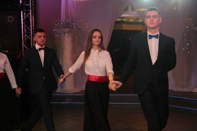 Bal Studniówkowy w Zespole Szkół Zawodowych nr 3 [09.01.2016] - zdjęcie #278 - eOstroleka.pl