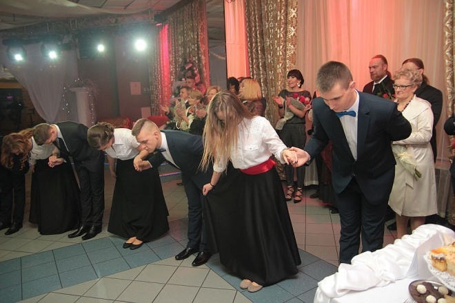 Bal Studniówkowy w Zespole Szkół Zawodowych nr 3 [09.01.2016] - zdjęcie #241 - eOstroleka.pl