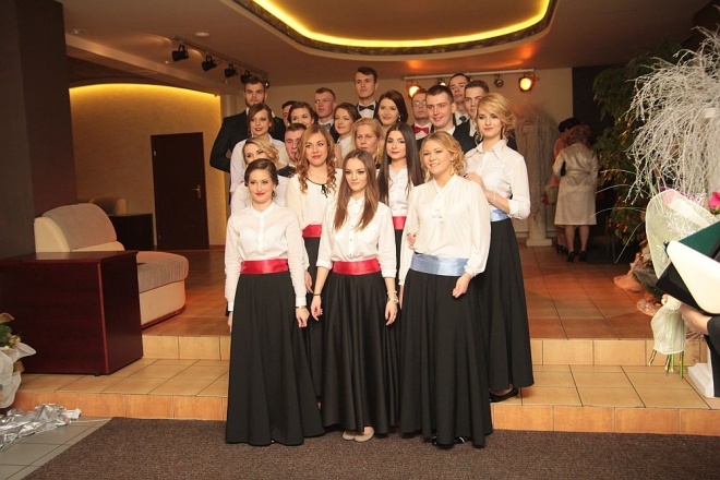 Bal Studniówkowy w Zespole Szkół Zawodowych nr 3 [09.01.2016] - zdjęcie #236 - eOstroleka.pl