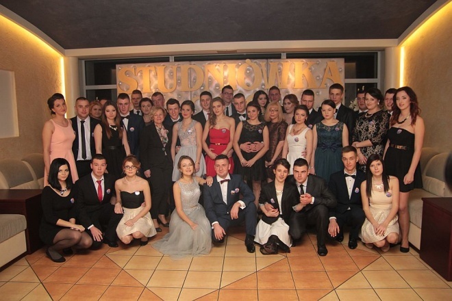 Bal Studniówkowy w Zespole Szkół Zawodowych nr 3 [09.01.2016] - zdjęcie #169 - eOstroleka.pl