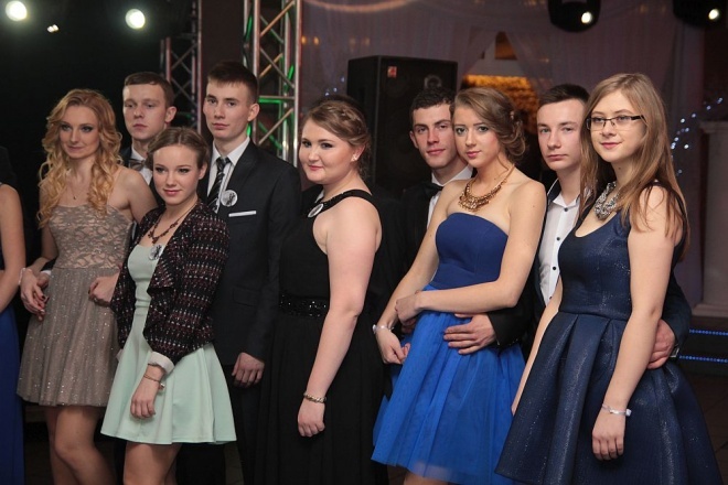 Bal Studniówkowy w Zespole Szkół Zawodowych nr 3 [09.01.2016] - zdjęcie #163 - eOstroleka.pl