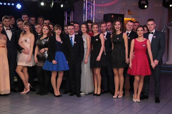 Bal Studniówkowy w Zespole Szkół Zawodowych nr 3 [09.01.2016] - zdjęcie #209 - eOstroleka.pl