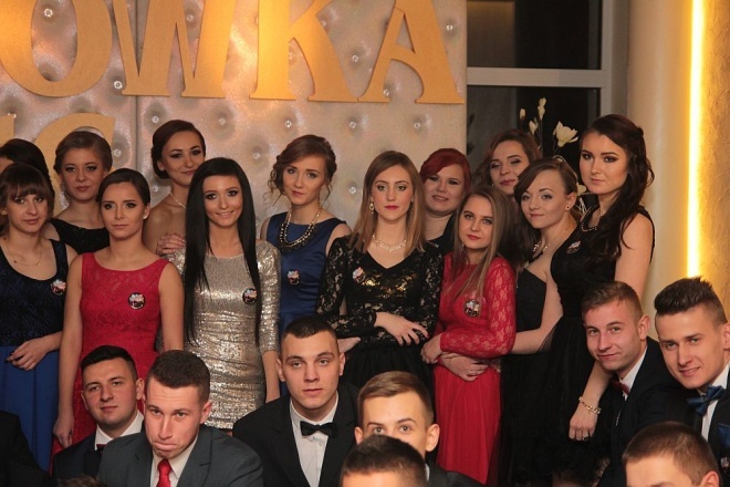 Bal Studniówkowy w Zespole Szkół Zawodowych nr 3 [09.01.2016] - zdjęcie #201 - eOstroleka.pl