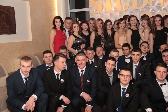 Bal Studniówkowy w Zespole Szkół Zawodowych nr 3 [09.01.2016] - zdjęcie #193 - eOstroleka.pl