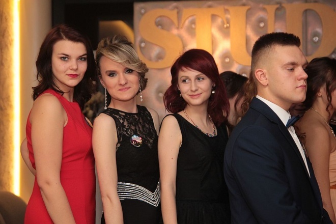 Bal Studniówkowy w Zespole Szkół Zawodowych nr 3 [09.01.2016] - zdjęcie #168 - eOstroleka.pl