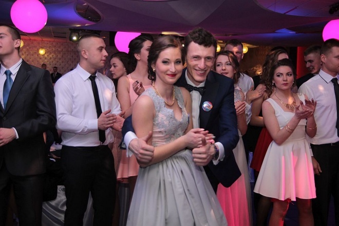 Bal Studniówkowy w Zespole Szkół Zawodowych nr 3 [09.01.2016] - zdjęcie #158 - eOstroleka.pl