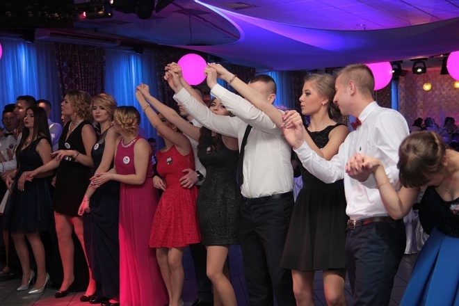 Bal Studniówkowy w Zespole Szkół Zawodowych nr 3 [09.01.2016] - zdjęcie #146 - eOstroleka.pl