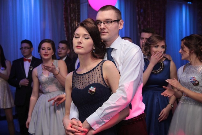 Bal Studniówkowy w Zespole Szkół Zawodowych nr 3 [09.01.2016] - zdjęcie #136 - eOstroleka.pl