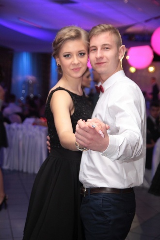 Bal Studniówkowy w Zespole Szkół Zawodowych nr 3 [09.01.2016] - zdjęcie #82 - eOstroleka.pl