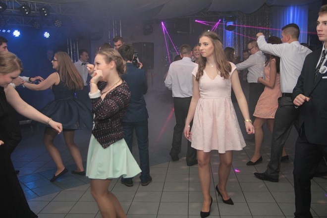 Bal Studniówkowy w Zespole Szkół Zawodowych nr 3 [09.01.2016] - zdjęcie #42 - eOstroleka.pl