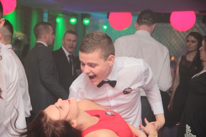 Bal Studniówkowy w Zespole Szkół Zawodowych nr 3 [09.01.2016] - zdjęcie #22 - eOstroleka.pl