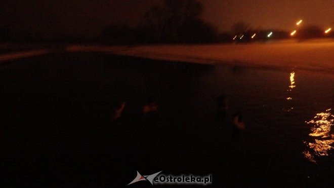 Styczniowy weekend na plaży i kąpiel w zamarzniętej rzece [10.01.2016] - zdjęcie #10 - eOstroleka.pl