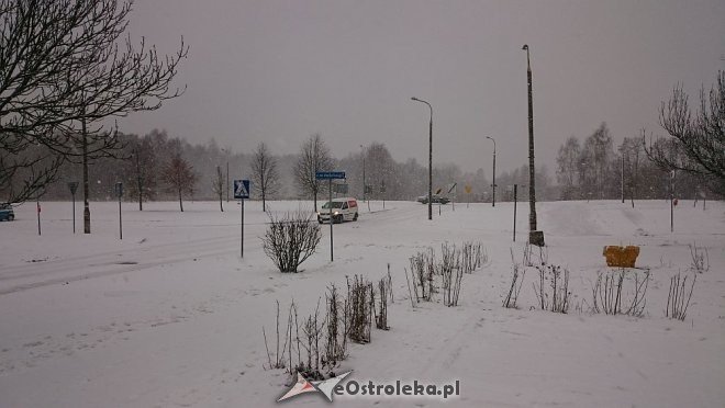 Uwaga kierowcy: Fatalne warunki na drogach w regionie [11.01.2016] - zdjęcie #5 - eOstroleka.pl