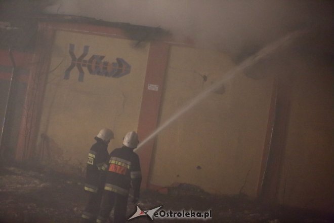 Z ostatniej chwili: Pali się dyskoteka w Myszyńcu! [12.01.2016] - zdjęcie #11 - eOstroleka.pl