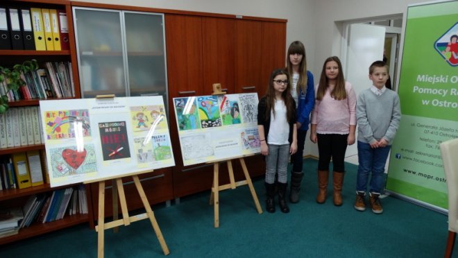 Laureaci konkursu :Jestem wolny od nałogów” nagrodzeni [14.01.2016] - zdjęcie #37 - eOstroleka.pl