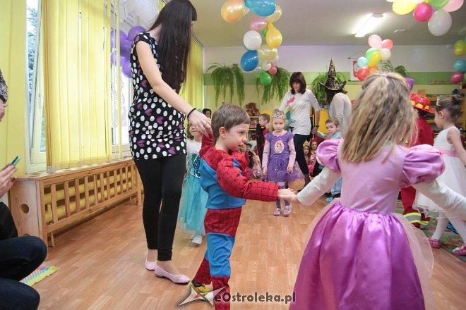 Bal karnawałowy w miejskiej „szesnastce” [15.01.2016] - zdjęcie #88 - eOstroleka.pl