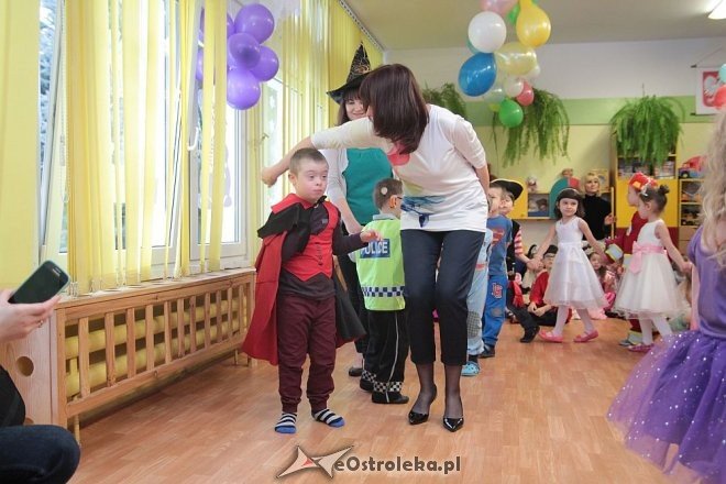Bal karnawałowy w miejskiej „szesnastce” [15.01.2016] - zdjęcie #87 - eOstroleka.pl