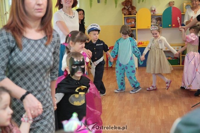 Bal karnawałowy w miejskiej „szesnastce” [15.01.2016] - zdjęcie #68 - eOstroleka.pl