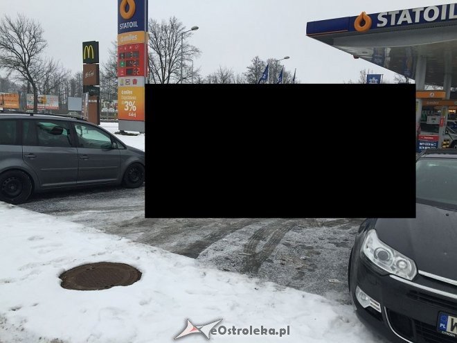 Ostrołęka: Mistrz Parkowania pod McDonalds [15.01.2016] - zdjęcie #1 - eOstroleka.pl