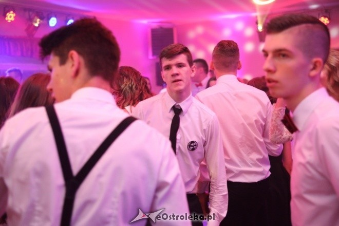 Studniówka w I Liceum Ogólnokształcącym im. gen. Józefa Bema w Ostrołęce [16.01.2016] - zdjęcie #18 - eOstroleka.pl