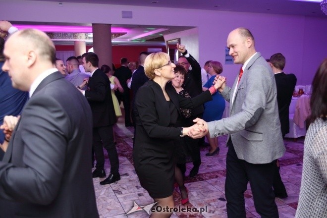 Studniówka maturzystów z Zespołu Szkół Powiatowych z Baranowa [16.01.2016] - zdjęcie #23 - eOstroleka.pl