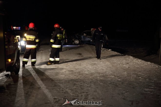 Tragiczny wypadek w Tyszkach Nadborach: 1 osoba nie żyje, 5 zostało rannych [20.01.2016] - zdjęcie #1 - eOstroleka.pl