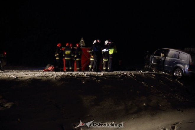 Tragiczny wypadek w Tyszkach Nadborach: 1 osoba nie żyje, 5 zostało rannych [20.01.2016] - zdjęcie #8 - eOstroleka.pl