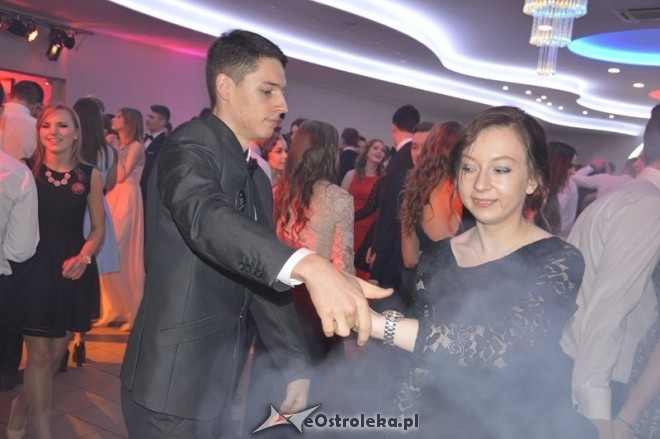 Studniówka II LO im. C.K. Norwida w Ostrołęce [23.01.2016] - zdjęcie #53 - eOstroleka.pl