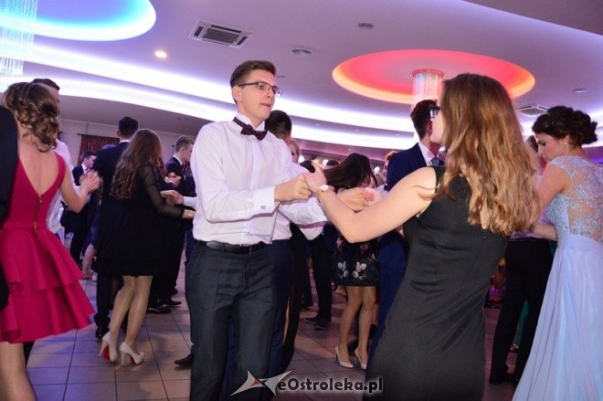Studniówka II LO im. C.K. Norwida w Ostrołęce [23.01.2016] - zdjęcie #39 - eOstroleka.pl