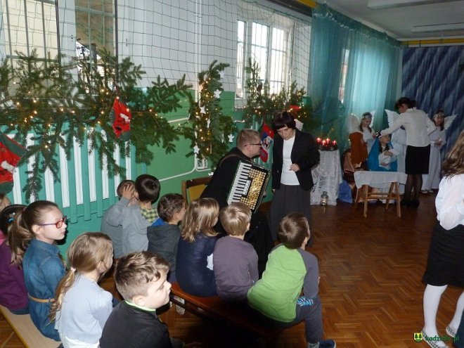 Bożonarodzeniowe jasełka w ZPO w Kadzidle [25.01.2016] - zdjęcie #51 - eOstroleka.pl