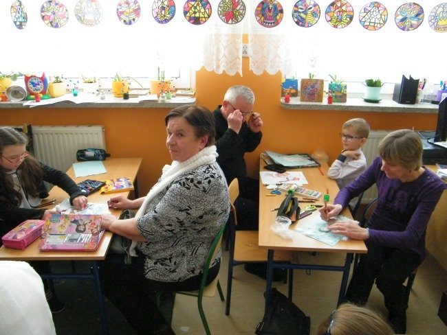 Dzień babci i Dziadka w Szkole Podstawowej w Kuninie [25.01.2016] - zdjęcie #10 - eOstroleka.pl