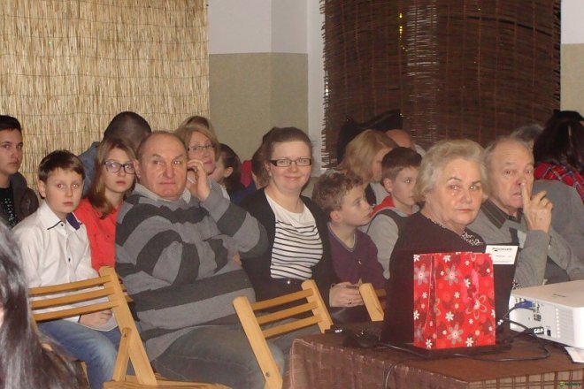 Koncert gitarowy w wykonaniu adeptów Łukasza Młynarczyka w Kadzidle [25.01.2016] - zdjęcie #51 - eOstroleka.pl