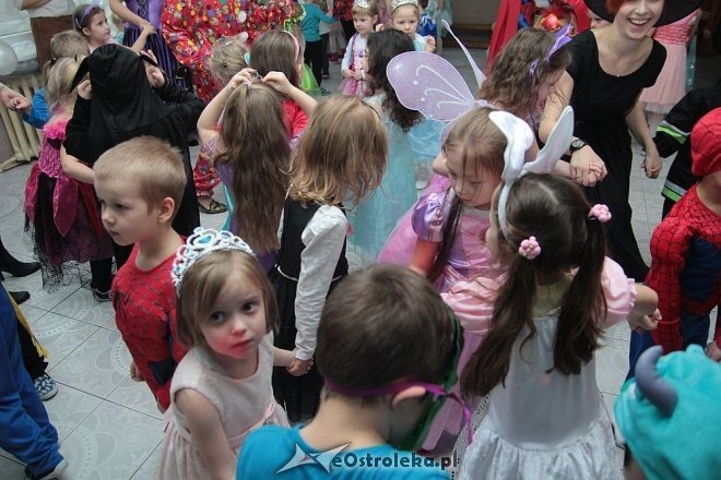 Bal karnawałowy w „Tęczowej Krainie” [28.01.2016] - zdjęcie #28 - eOstroleka.pl