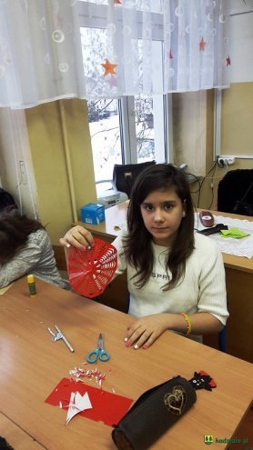 Uczniowie z Chudka 	wiedzą jak zrobić kurpiowską „gwiazdę” [29.01.2016] - zdjęcie #8 - eOstroleka.pl