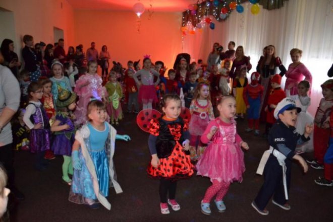 Bal karnawałowy przedszkolaków z Goworowa [29.01.2016] - zdjęcie #23 - eOstroleka.pl