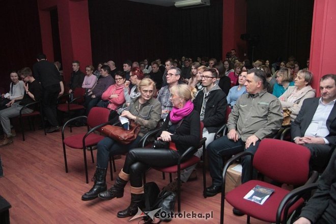 Premiera w Klubie Oczko – Obywatel GC w wykonaniu wokalistek Studia Piosenki [29.01.2016] - zdjęcie #40 - eOstroleka.pl