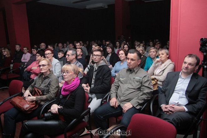 Premiera w Klubie Oczko – Obywatel GC w wykonaniu wokalistek Studia Piosenki [29.01.2016] - zdjęcie #4 - eOstroleka.pl