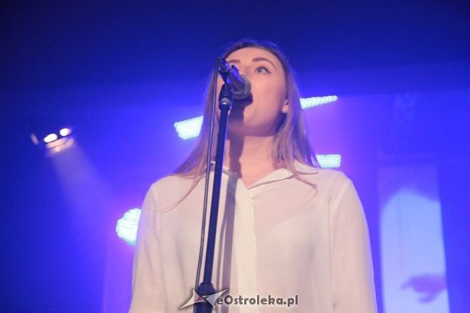 Premiera w Klubie Oczko – Obywatel GC w wykonaniu wokalistek Studia Piosenki [29.01.2016] - zdjęcie #21 - eOstroleka.pl