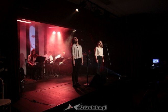 Premiera w Klubie Oczko – Obywatel GC w wykonaniu wokalistek Studia Piosenki [29.01.2016] - zdjęcie #4 - eOstroleka.pl