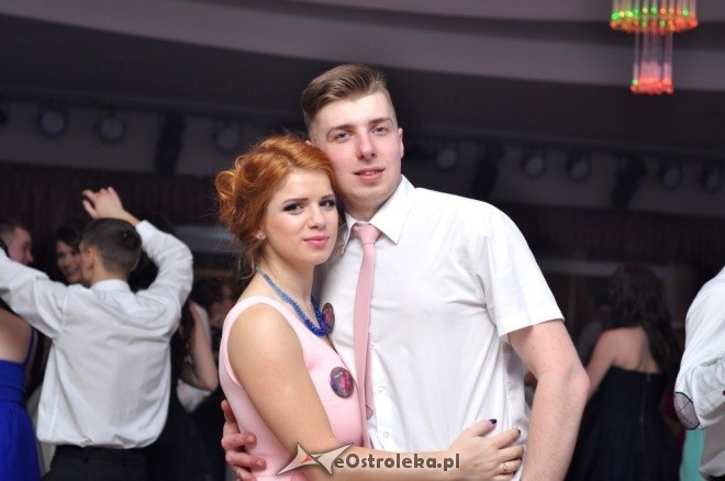 Studniówka w ZSZ nr 2 w Ostrołęce [30.01.2016] - zdjęcie #6 - eOstroleka.pl