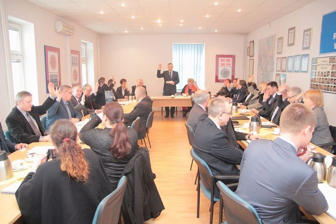 XVII sesja Rady Powiatu w Ostrołęce [08.02.2016] - zdjęcie #1 - eOstroleka.pl