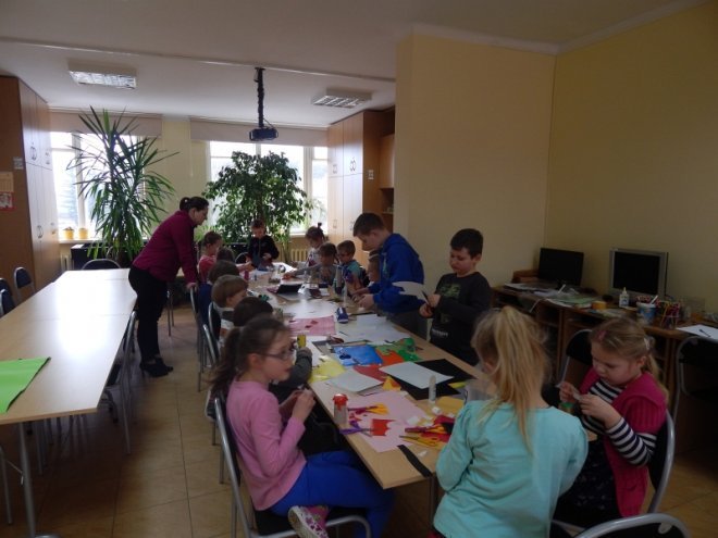 Ferie z Biblioteka w Olszewie-Borkach [12.02.2016] - zdjęcie #2 - eOstroleka.pl