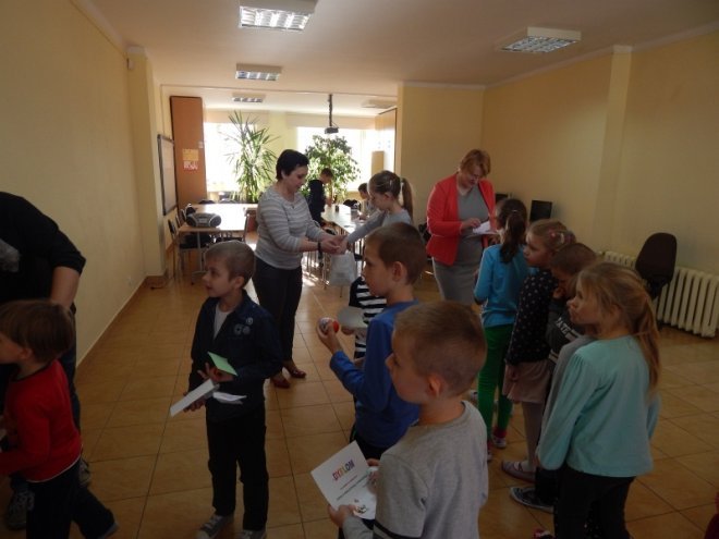Ferie z Biblioteka w Olszewie-Borkach [12.02.2016] - zdjęcie #122 - eOstroleka.pl