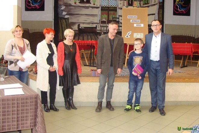 „Konkurs Jednego Wiersza”” w kadzidlańskiej bibliotece [13.02.2016] - zdjęcie #22 - eOstroleka.pl