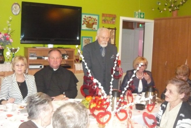 Radni seniorzy z wizytą we „Wrzosie” [18.02.2016] - zdjęcie #4 - eOstroleka.pl