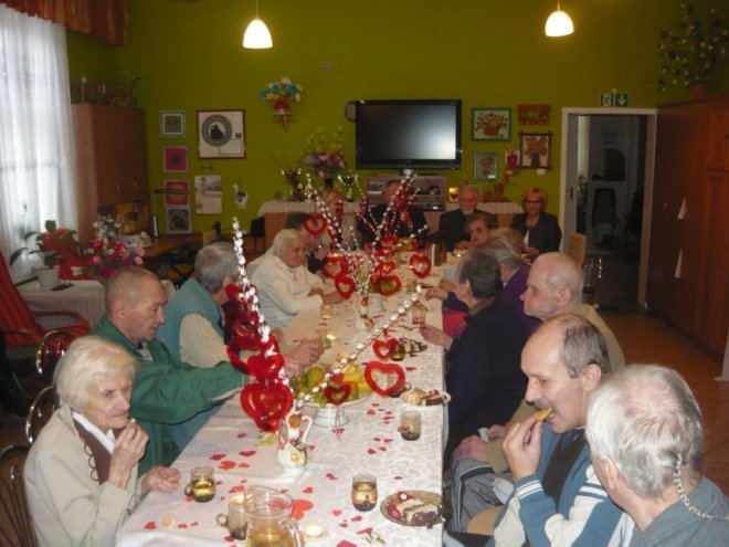 Radni seniorzy z wizytą we „Wrzosie” [18.02.2016] - zdjęcie #3 - eOstroleka.pl