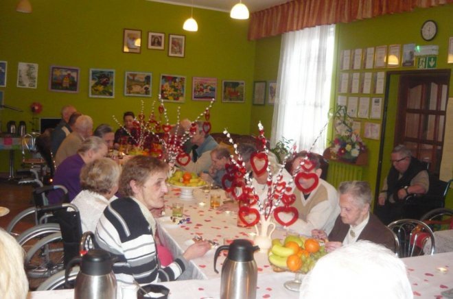 Radni seniorzy z wizytą we „Wrzosie” [18.02.2016] - zdjęcie #4 - eOstroleka.pl