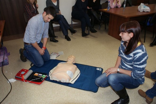 Ostatnie zajęcia szkolenia samoobrony „Bądź Bezpieczna” - zdjęcie #8 - eOstroleka.pl