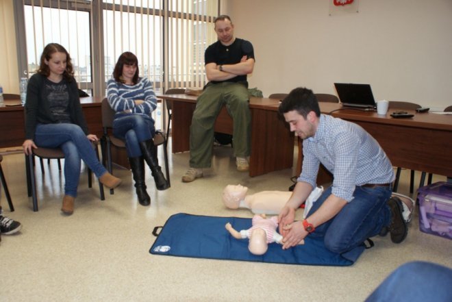 Ostatnie zajęcia szkolenia samoobrony „Bądź Bezpieczna” - zdjęcie #2 - eOstroleka.pl