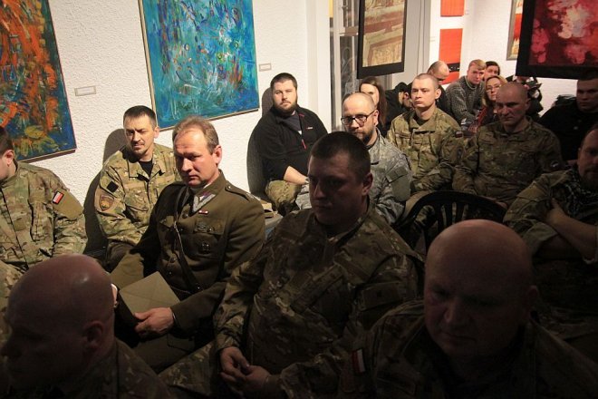 Ostrołęka: Weterani wojskowi opowiadali o misji w Karbali [22.02.2016] - zdjęcie #13 - eOstroleka.pl